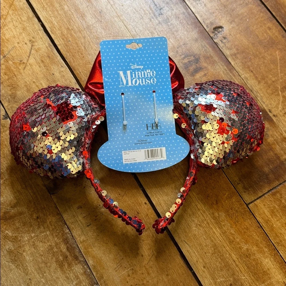Disney Minnie Mouse Sparkling Red Sequin Ears with bow new in package never worn